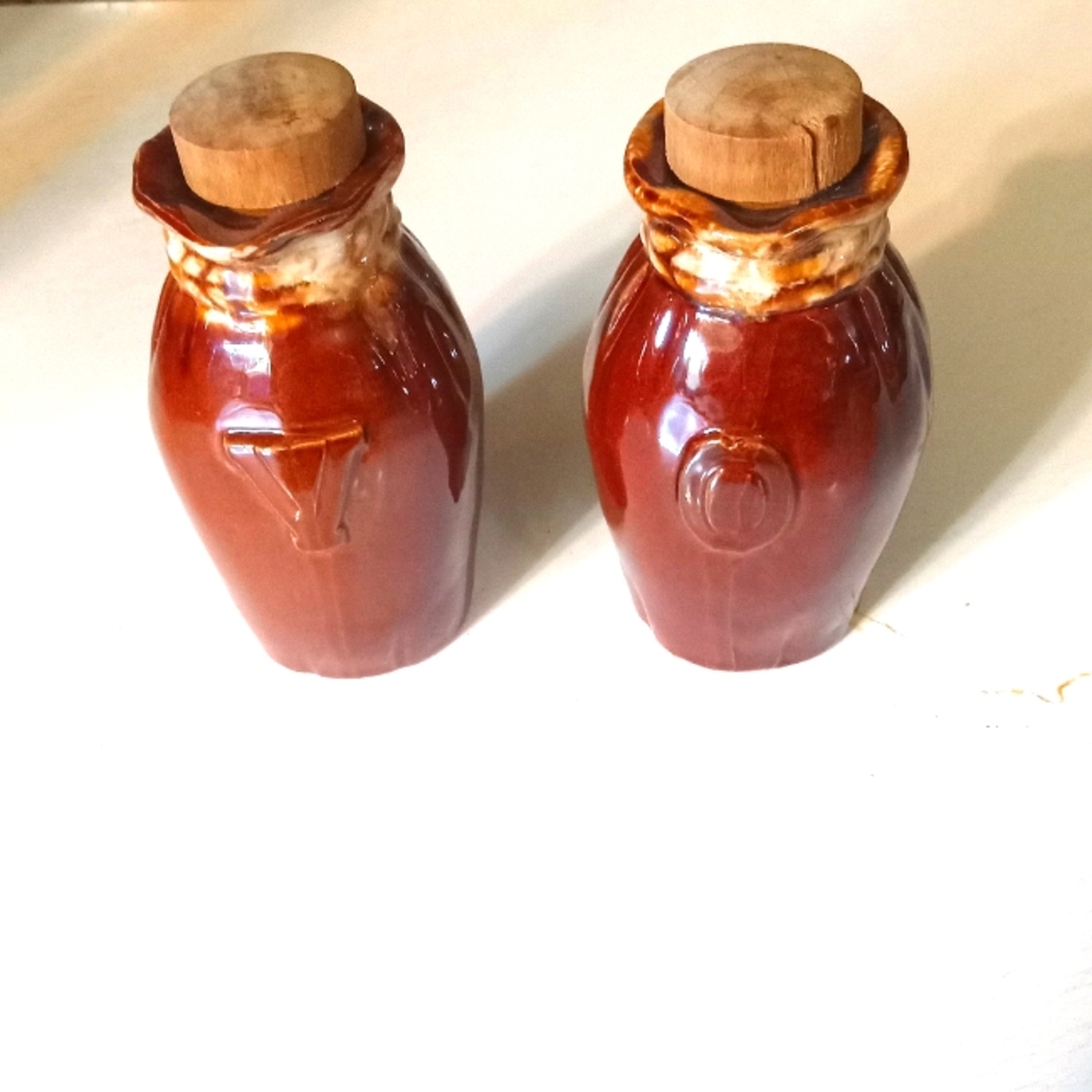 Oil & Vinegar Jugs Vintage With Handles. Excellent condition!